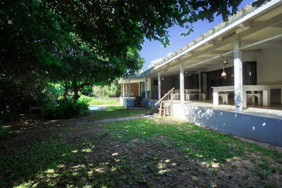 Baleia Azul 26 House in Africa