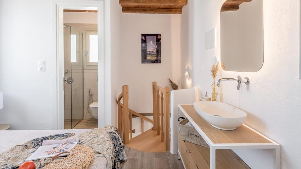 Studios Betty Apartment in Milos