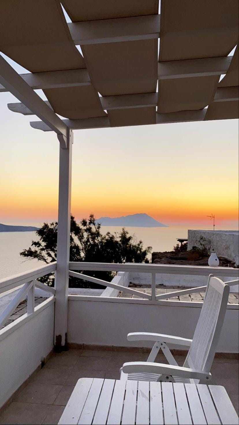 Studios Betty Apartment in Milos