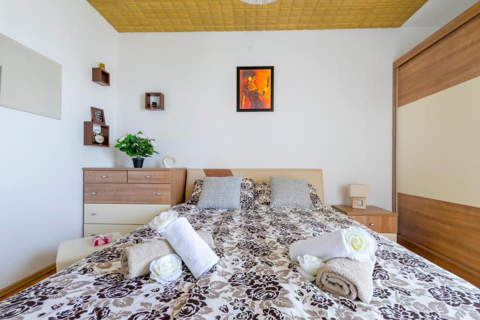 Adventure apartment 75m2 close to the center Apartment in Split