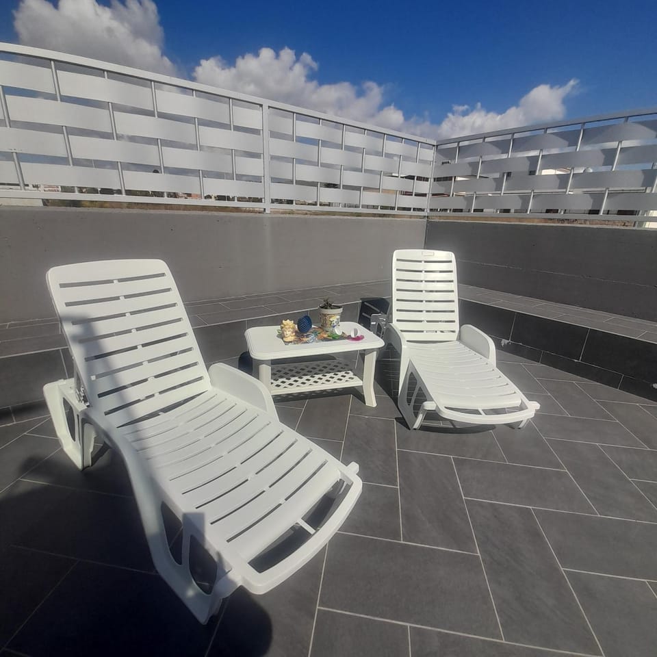 Day, Garden, View (from property/room), Balcony/Terrace, sunbed