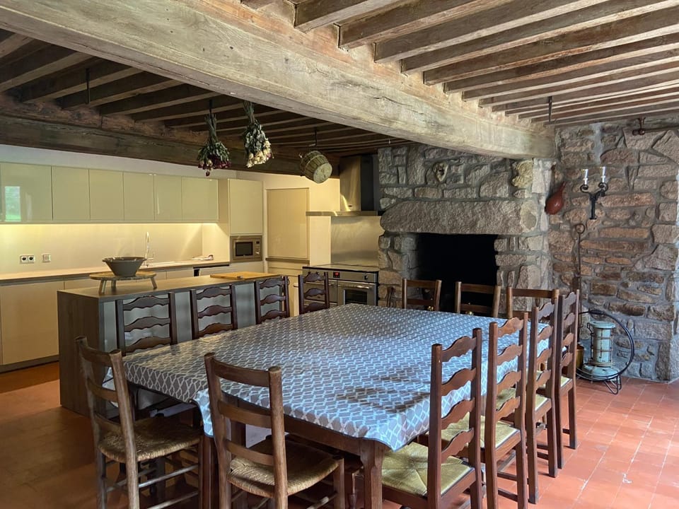 Ancienne Auberge des Brizards Morvan 15 personnes House in Bourgogne-Franche-Comté