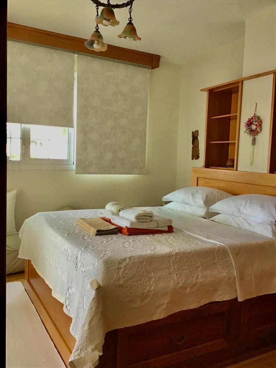 Bedroom, Mountain view, Sea view