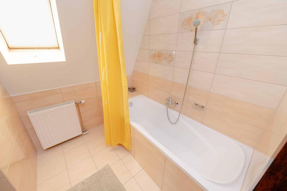 Bathroom, Bath