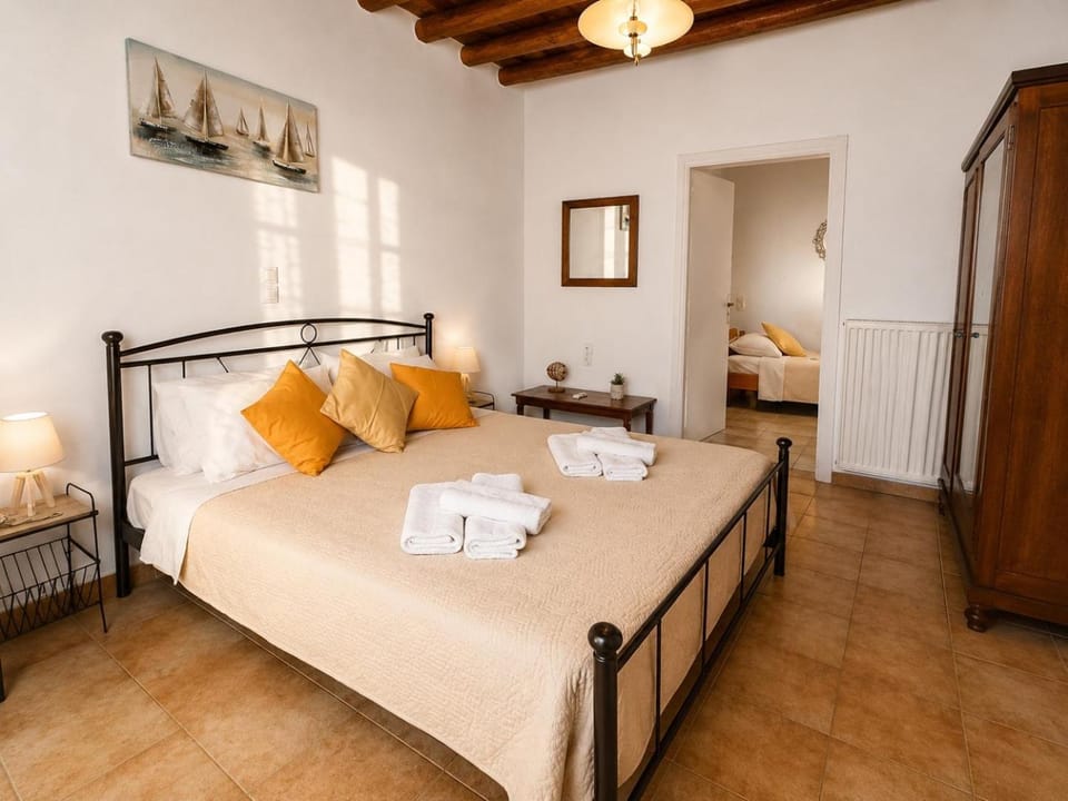 Bed, Photo of the whole room, Bedroom, towels, wardrobe