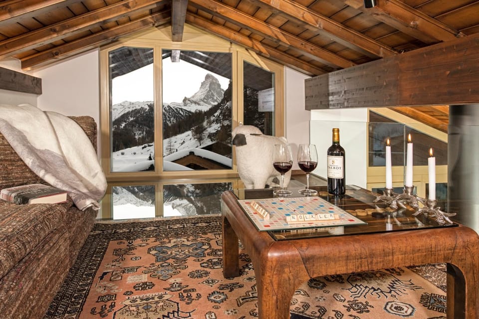 Penthouse Zen Zermatt, 100m from Ski Lift and Piste Apartment in Zermatt