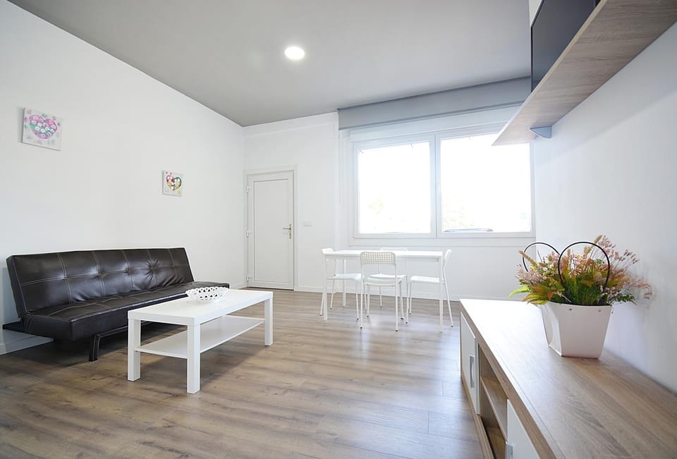TV and multimedia, Living room, Dining area