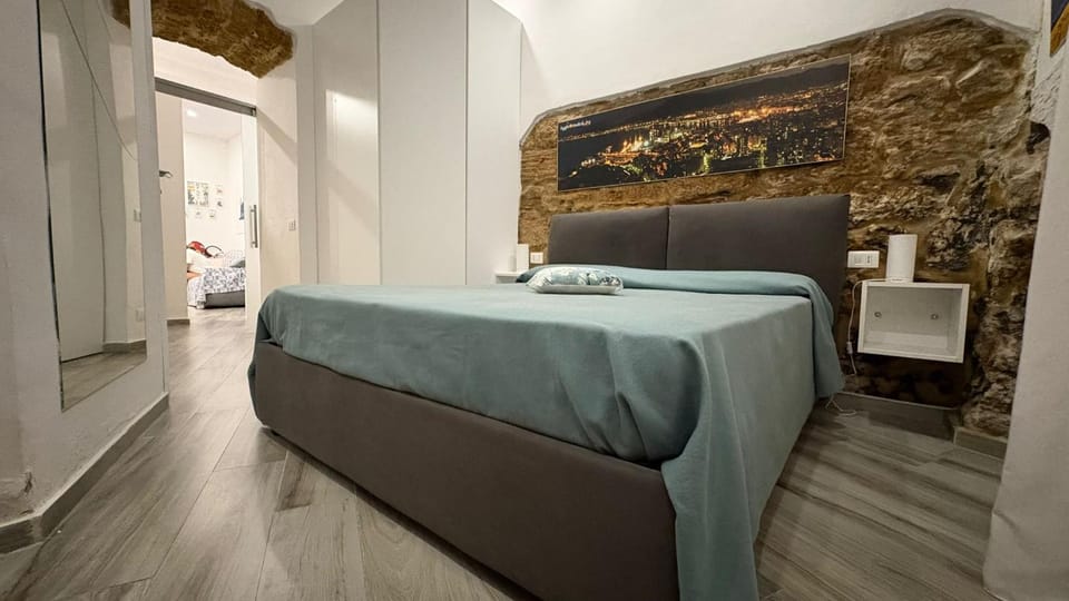Agghiorna&skura house House in Palermo