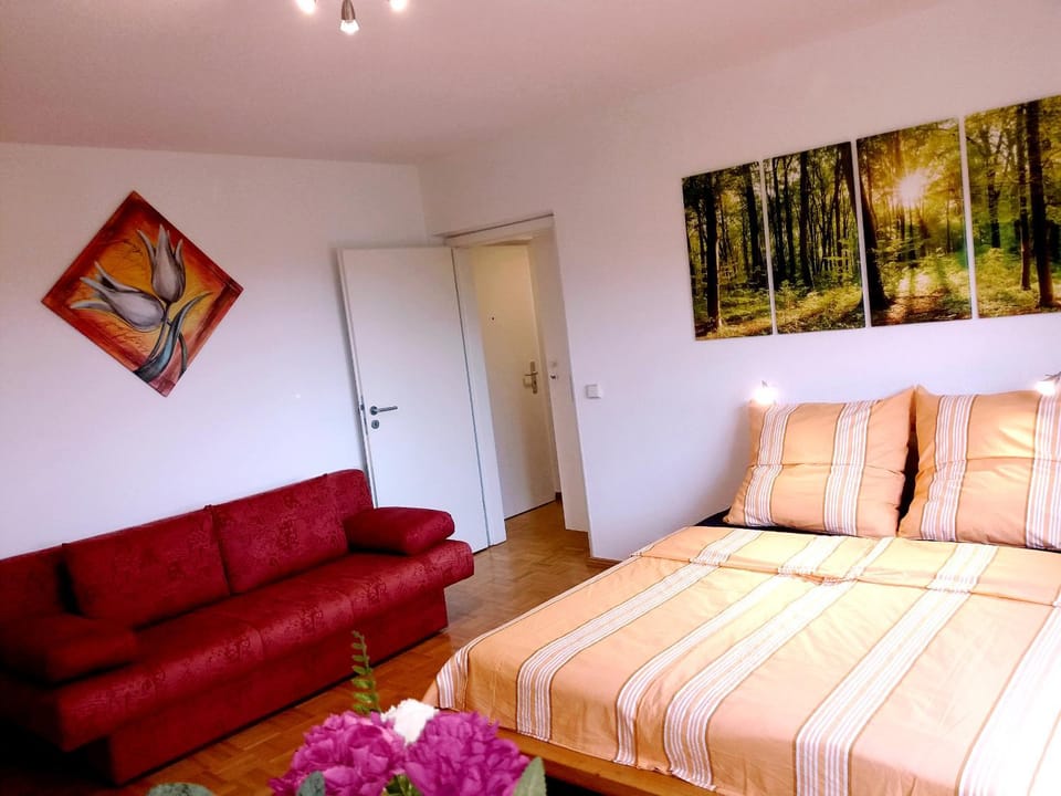 Bed, Bedroom