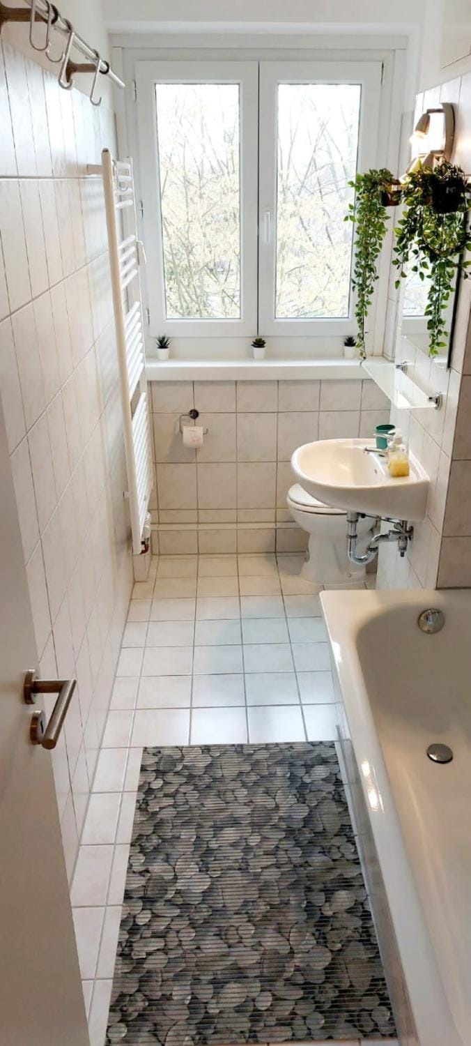 Shower, Toilet, Bathroom, Bath