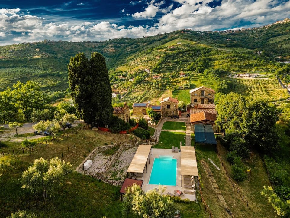 Property building, Bird's eye view