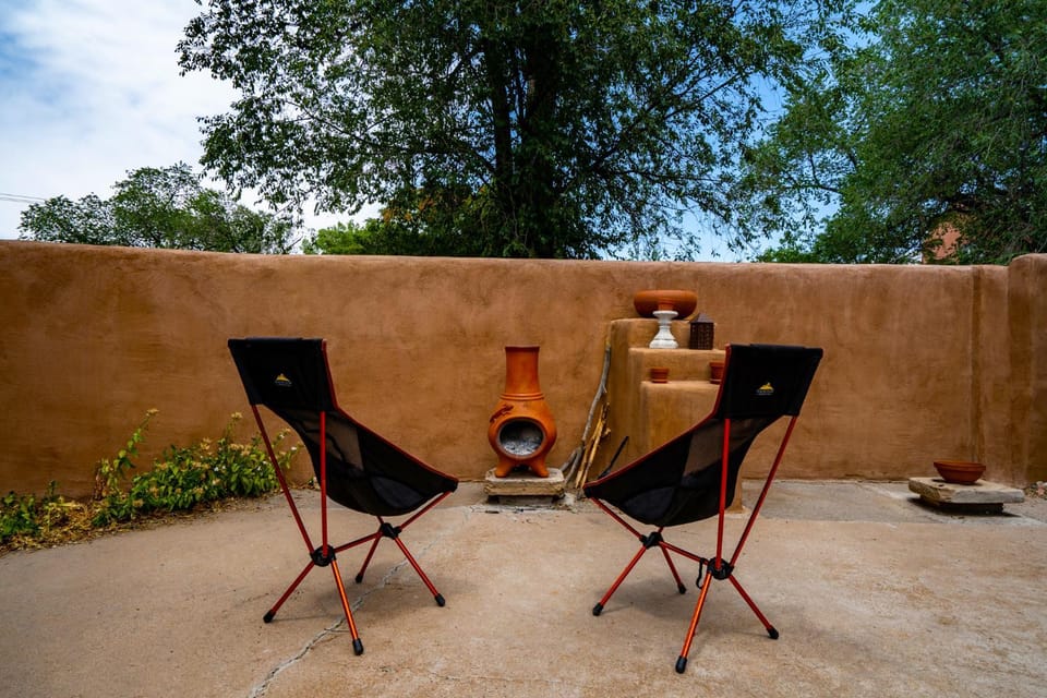 Patio, Seating area, fireplace