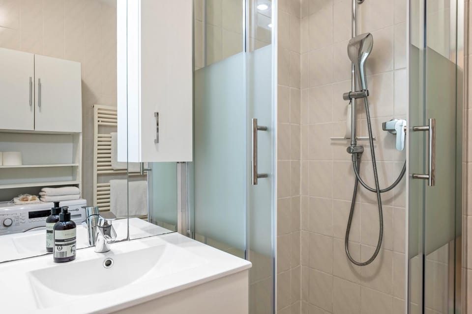 Bathroom, Living room