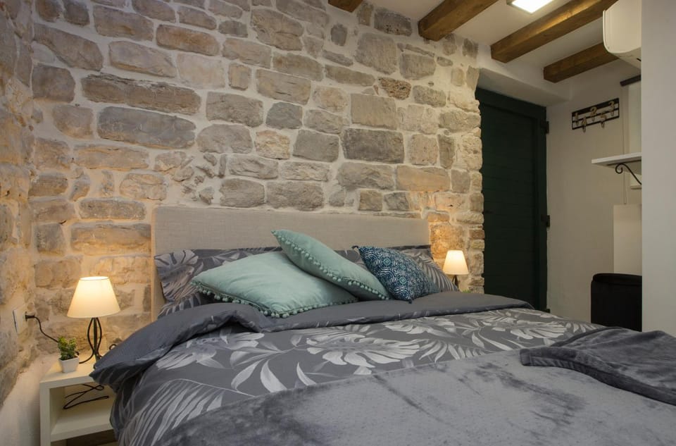 Old Center Cozy Room Bed and Breakfast in Split