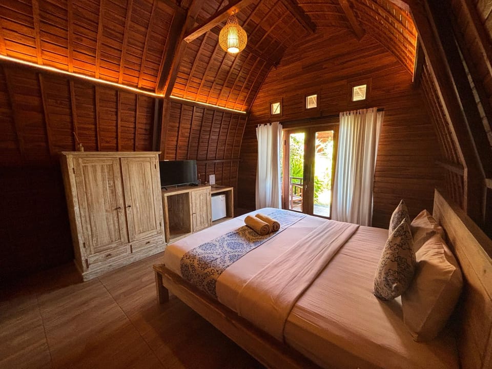 Bed, TV and multimedia, Photo of the whole room, Bedroom, furniture, towels, wardrobe