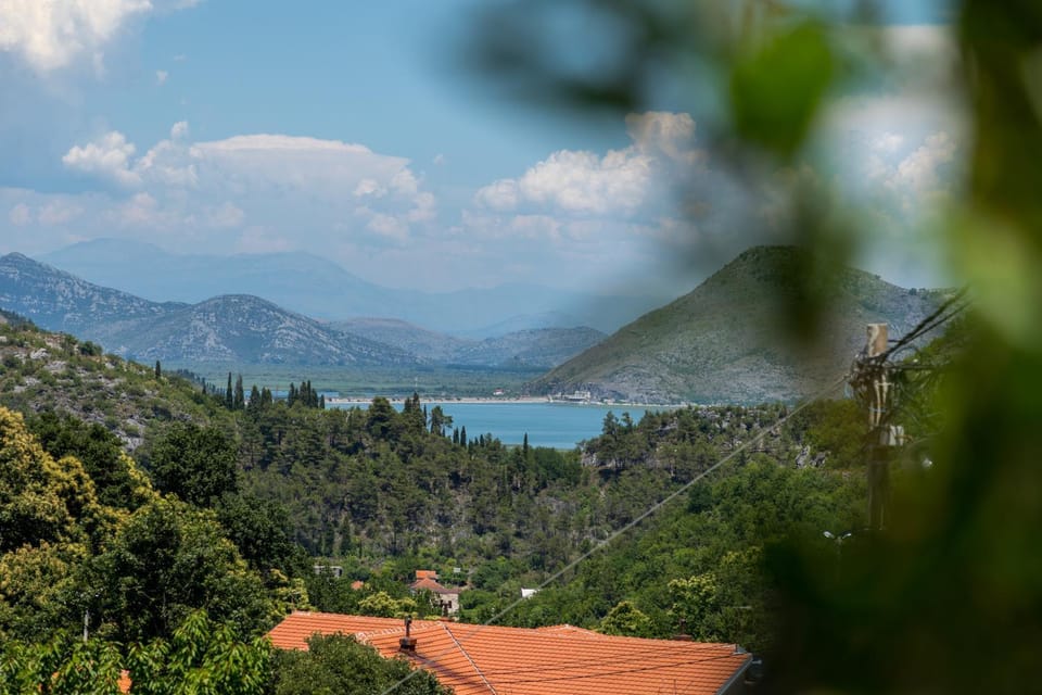 Nearby landmark, Spring, Day, Natural landscape, Lake view, Mountain view, River view