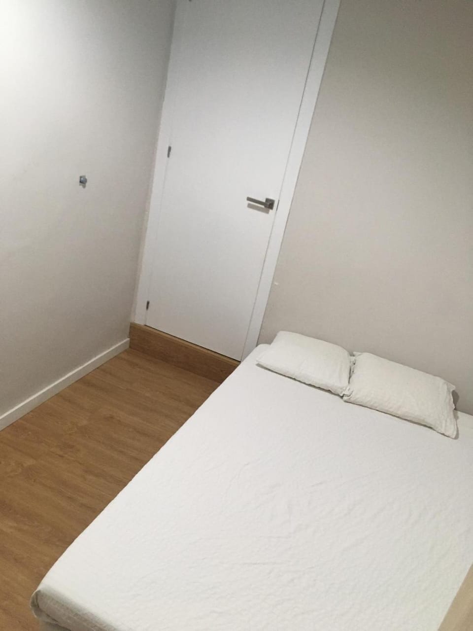 2 BEDROOM APARTMENT SANTS Apartment in Barcelona