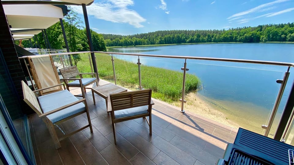 Balcony/Terrace, Lake view