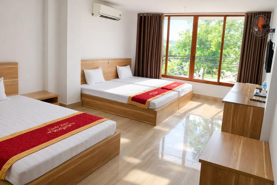 Bed, Photo of the whole room