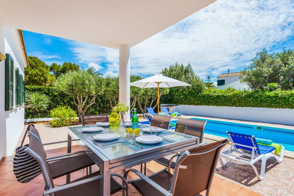 Patio, Balcony/Terrace, Balcony/Terrace, Dining area, Swimming pool