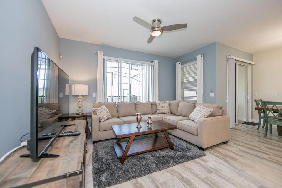 4907JA Townhouse 4 Beds & 3 Baths with Private Pool House in Kissimmee