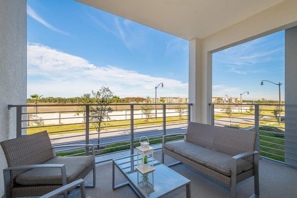 4731-206OR STOREY LAKE, CONDO 2/2 GARDEN VIEW Apartment in Kissimmee