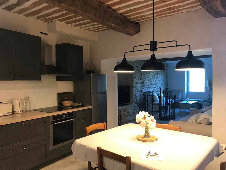 minibar, pet friendly, stove