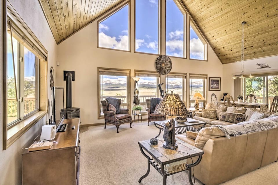 Quiet Fairplay Cabin w/ Rocky Mountain Views! Cabin in Park County