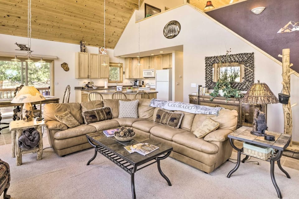 Quiet Fairplay Cabin w/ Rocky Mountain Views! Cabin in Park County
