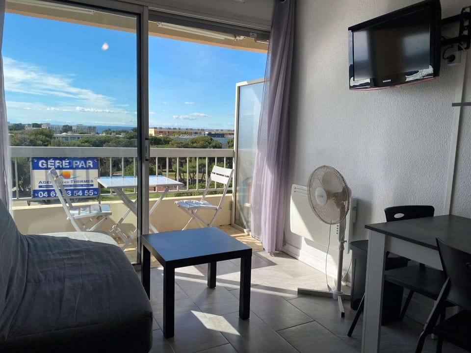 T1 équipé avec balcon et belle vue à Balaruc-les-Bains - FR-1-553-98 Apartment in Balaruc-les-Bains