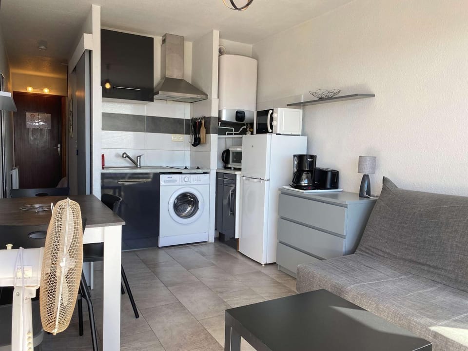 T1 équipé avec balcon et belle vue à Balaruc-les-Bains - FR-1-553-98 Apartment in Balaruc-les-Bains
