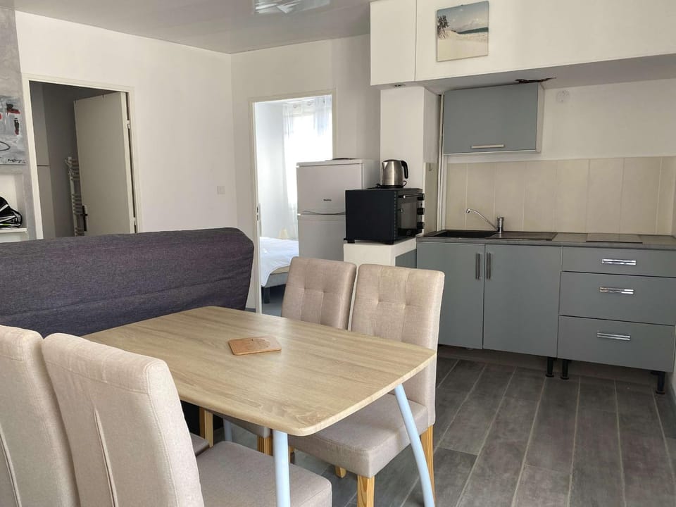 Beau T2 rénové avec balcons, climatisation et proche des Thermes - Balaruc-les-Bains - FR-1-553-115 Apartment in Balaruc-les-Bains