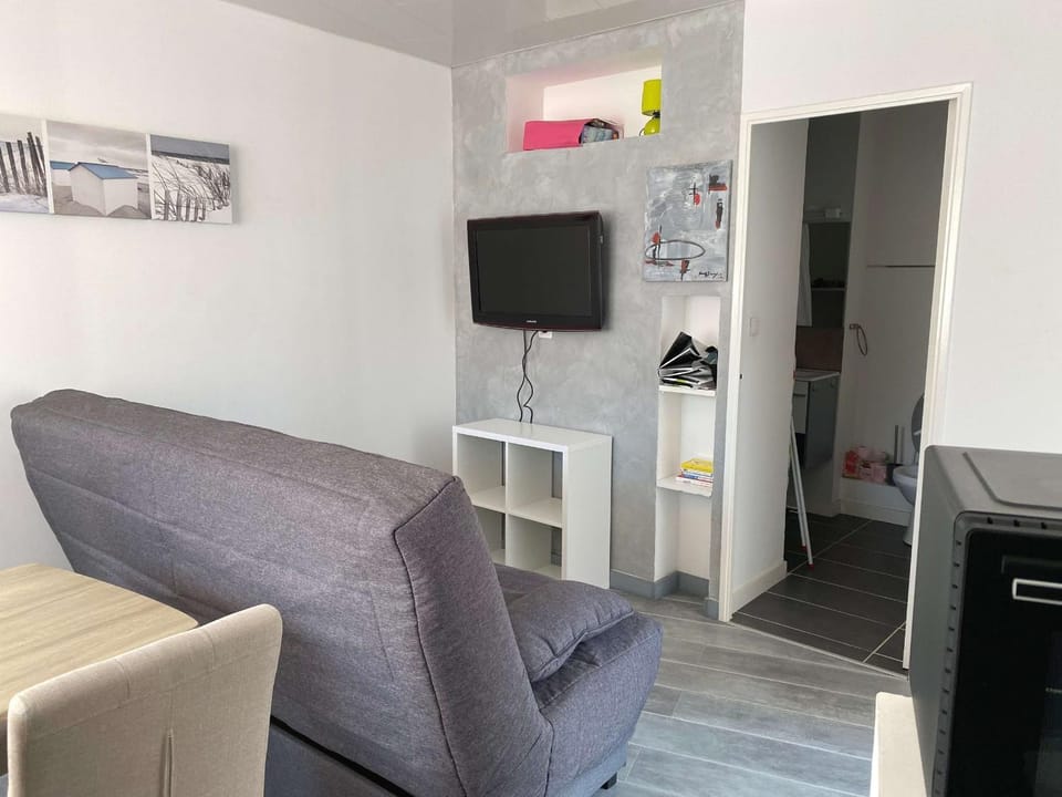 Beau T2 rénové avec balcons, climatisation et proche des Thermes - Balaruc-les-Bains - FR-1-553-115 Apartment in Balaruc-les-Bains