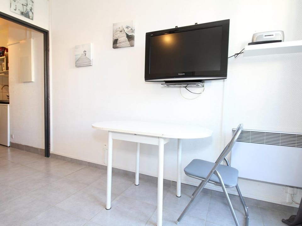 Studio avec jardinet, proche Thermes, Wi-Fi, clim - Balaruc-les-Bains - FR-1-553-120 Apartment in Balaruc-les-Bains