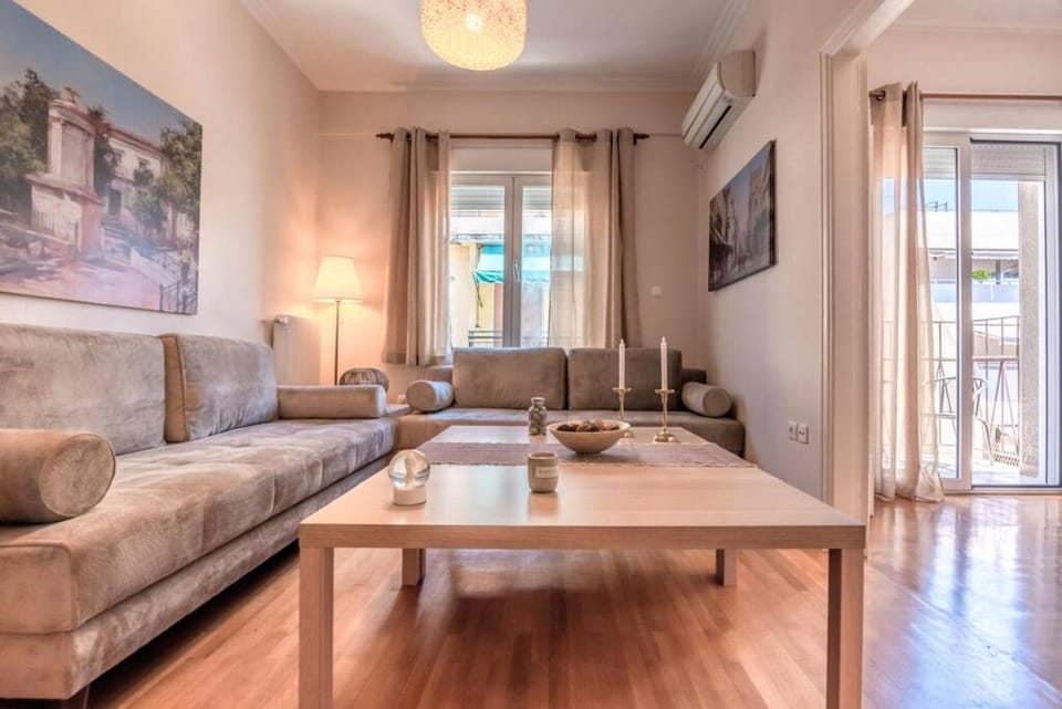 Acropolis museum grand apartment Apartment in Athens
