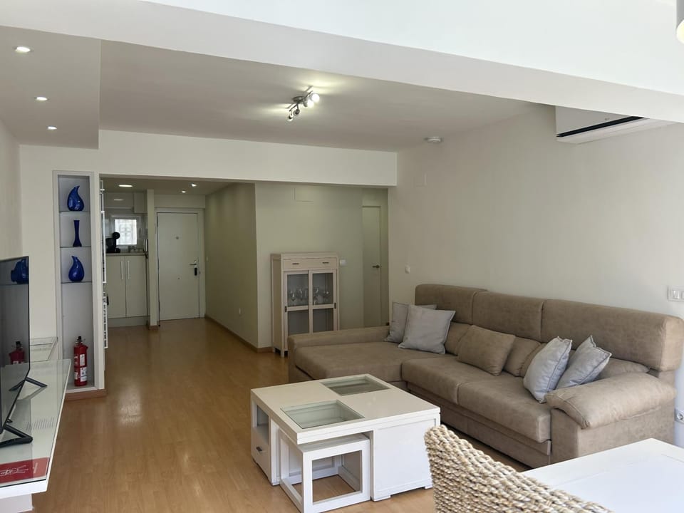 Levante Beach & Benidorm Center - WIFI + A/C Apartment in Benidorm