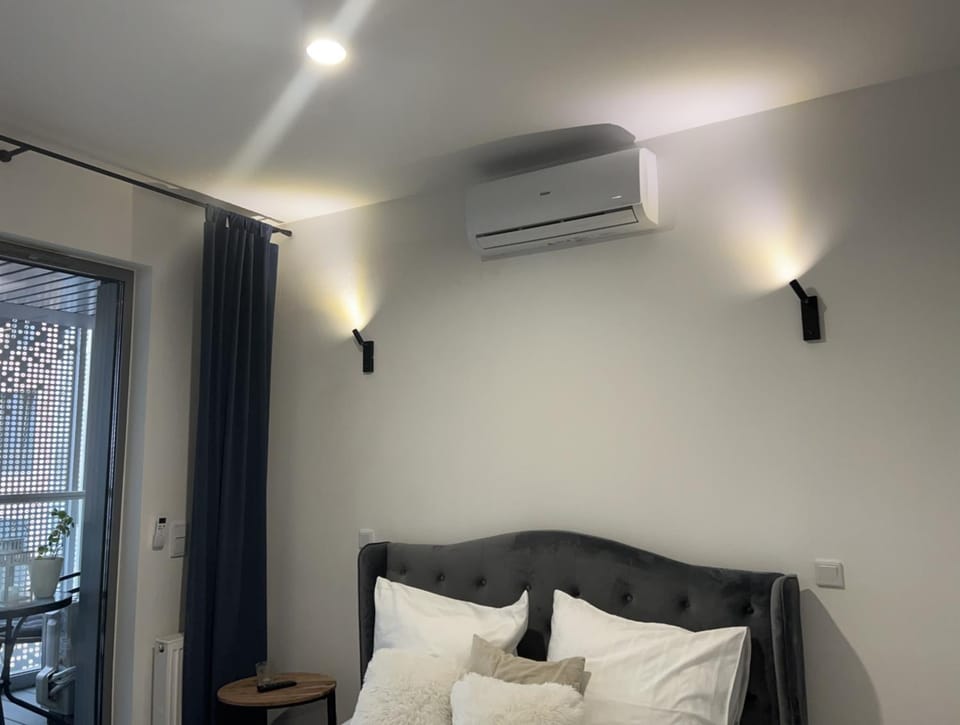 Baltic Riviera Apartments - Granaria Riverside Apartment in Gdansk