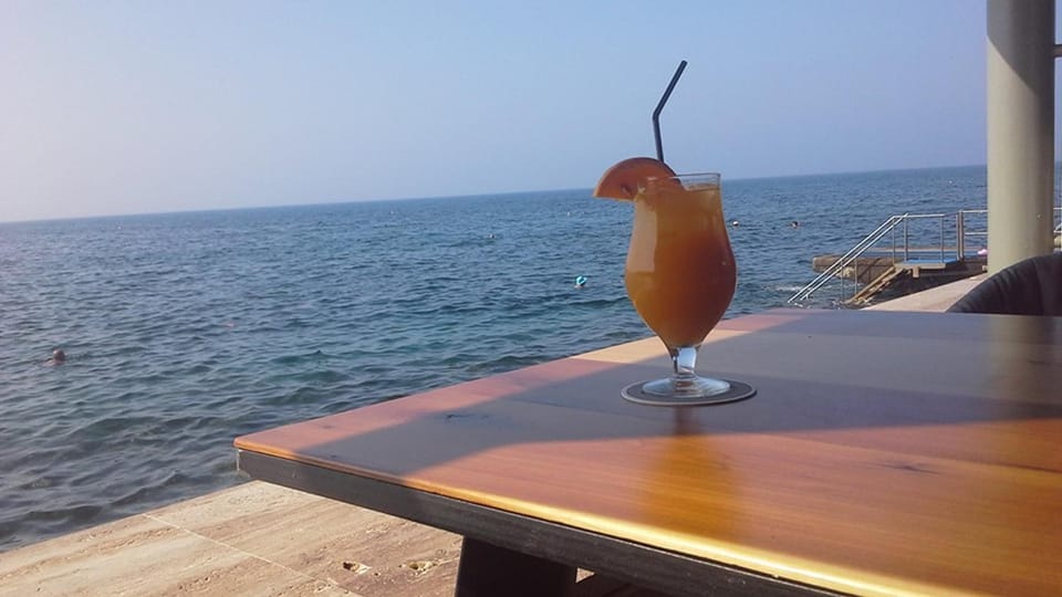 Balcony/Terrace, Beach, Sea view, Drinks