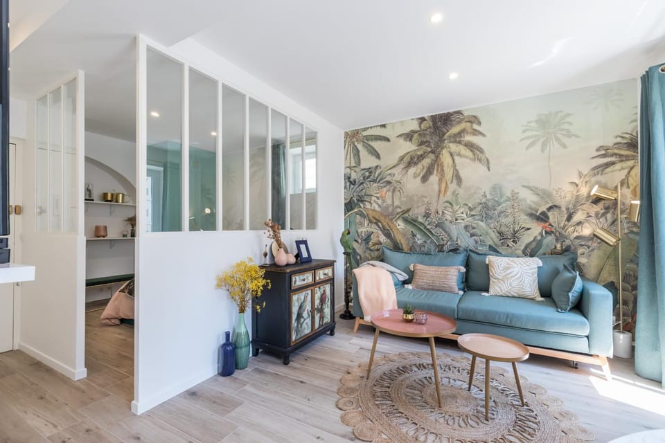 Communal lounge/ TV room, Living room