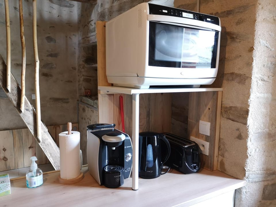 Coffee/tea facilities, Kitchen or kitchenette