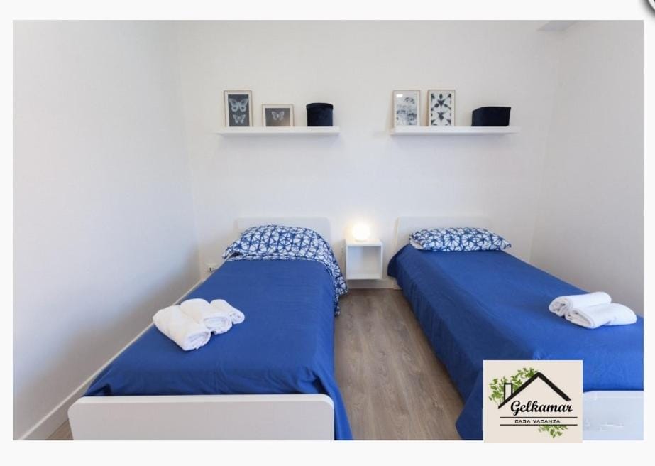 Balcony/Terrace, Bedroom, internet, air conditioner