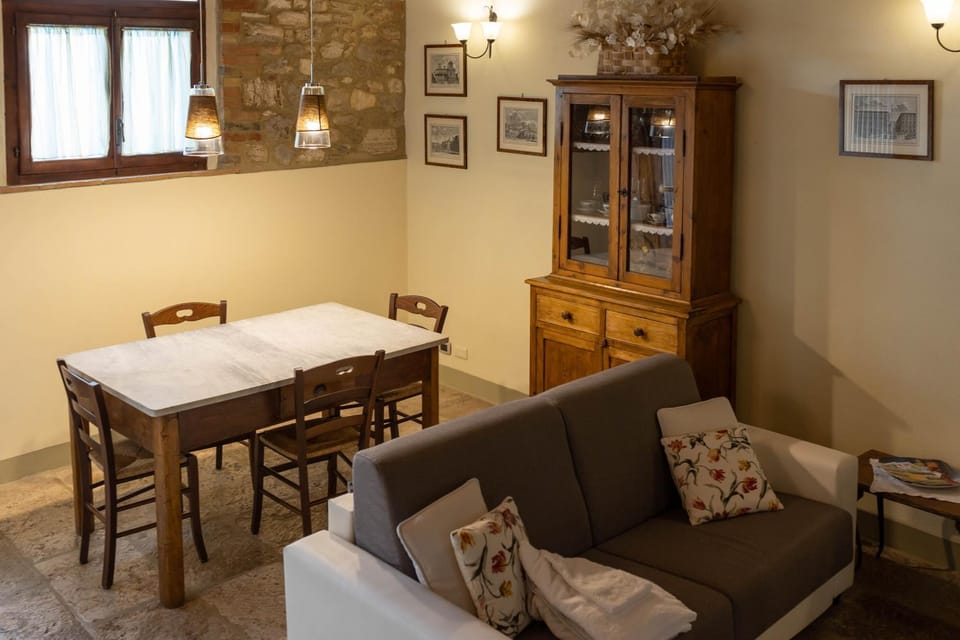La Stalla de La Costa Apartment in Tuscany