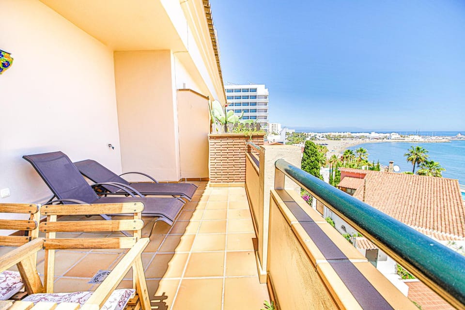 Excepcional Duplex al lado de la playa y con vistas al mar Apartment in Benalmadena