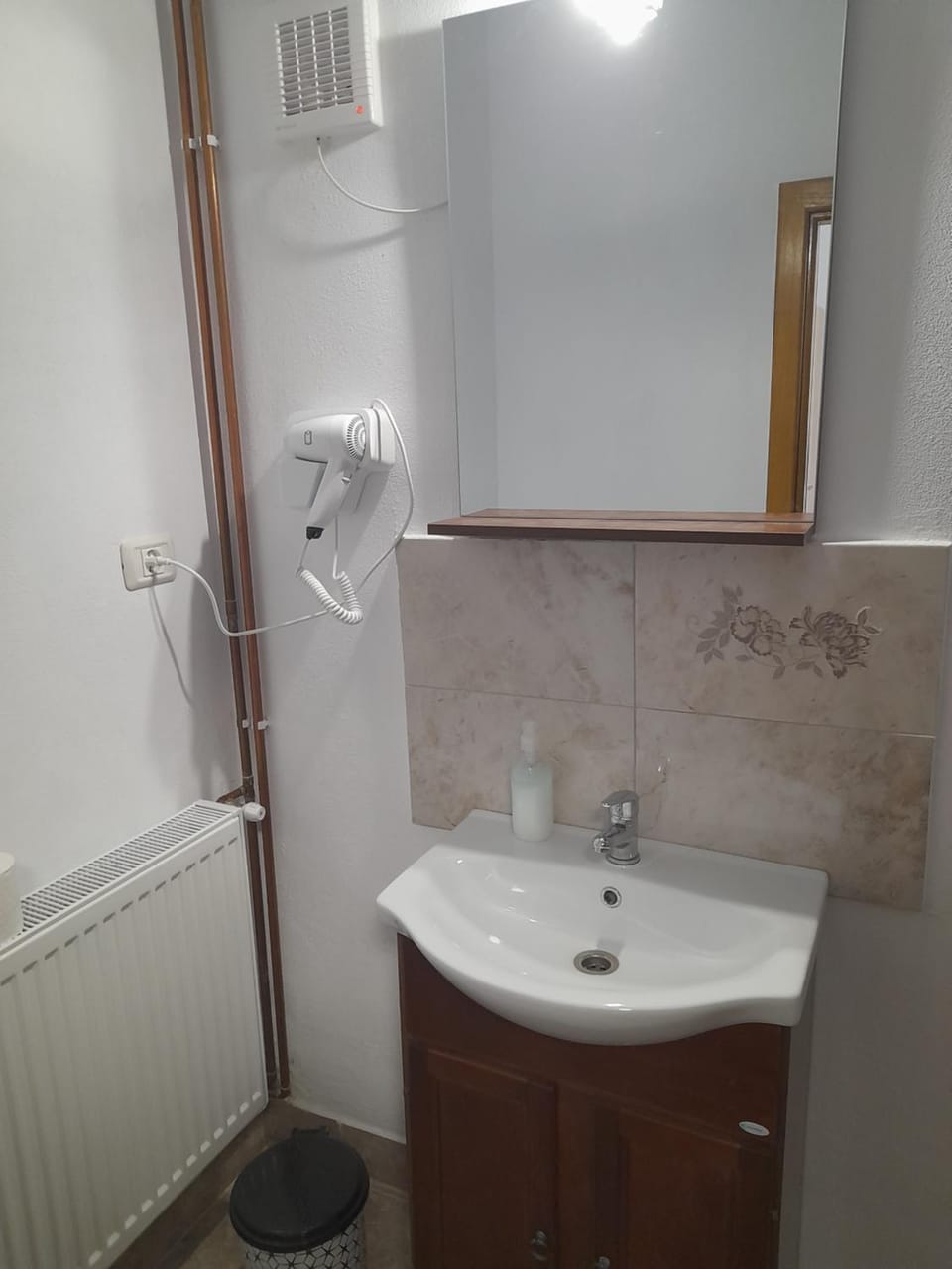 Pensiunea Costesti Bed and Breakfast in Romania