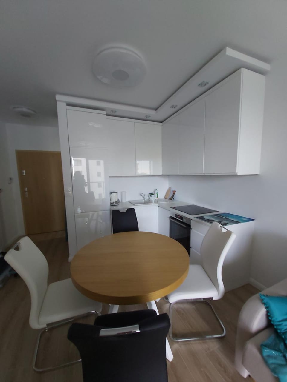 Spectrum SUPER VIP free parking Apartment in Gdansk