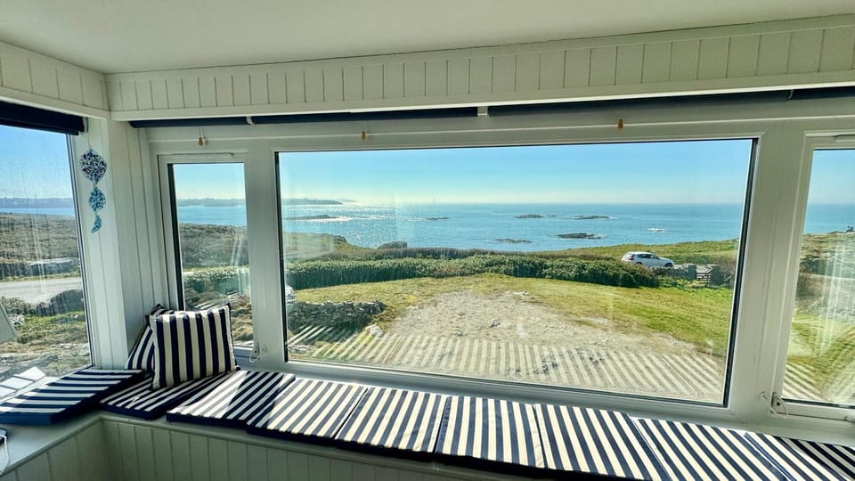 HEADLANDS-2 BED-SEA VIEW APARTMENT-TREARDDUR BAY House in Trearddur Bay