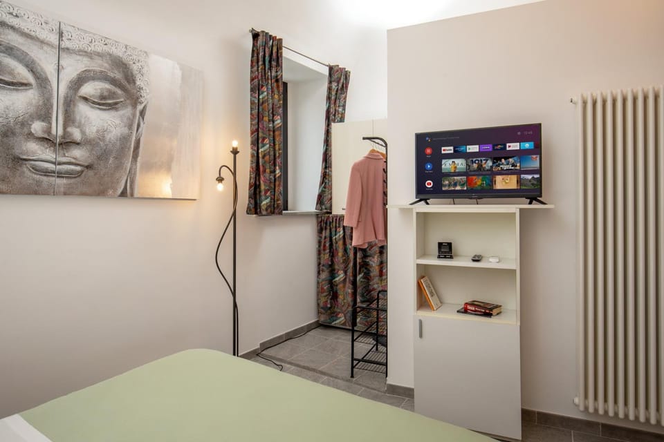 Communal lounge/ TV room, TV and multimedia