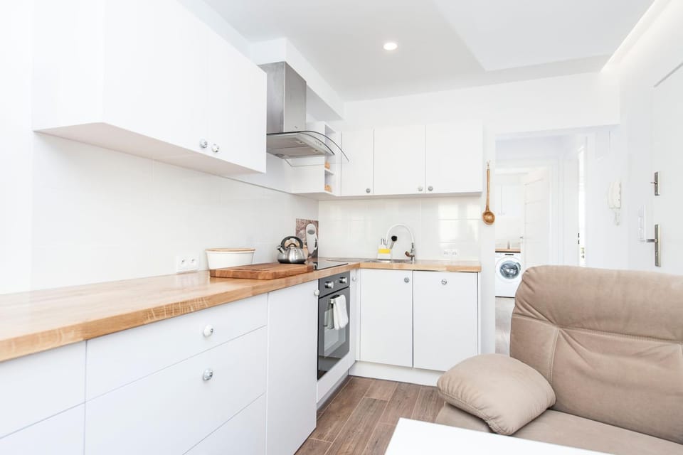 TV and multimedia, Kitchen or kitchenette, Seating area