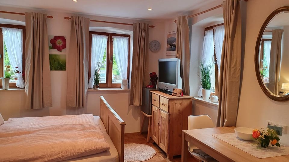 Bed, TV and multimedia, Coffee/tea facilities, Bedroom