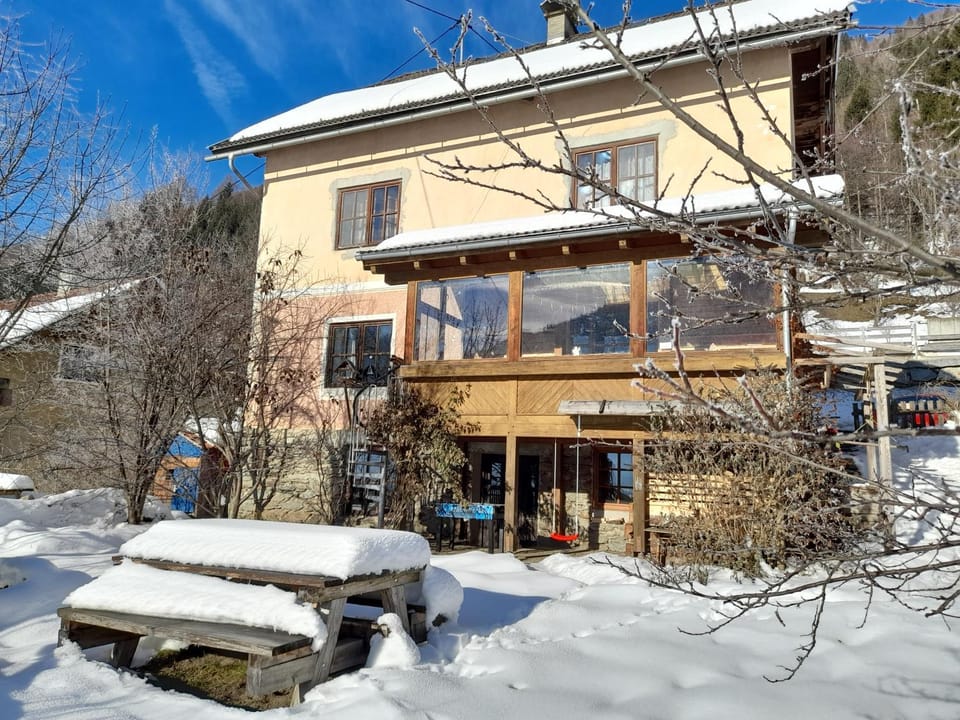 Property building, Winter